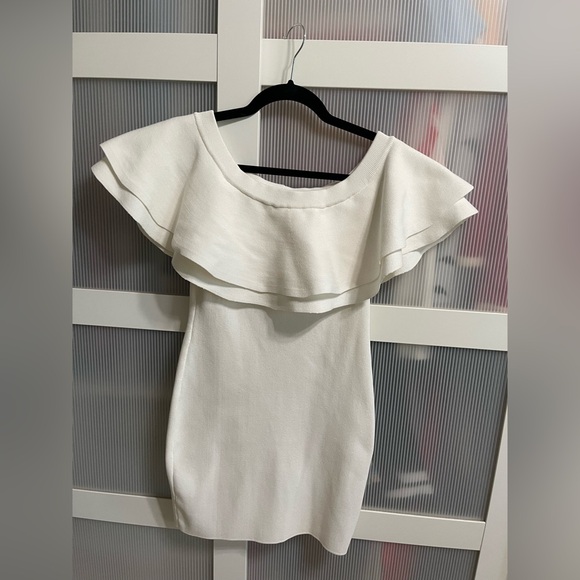 Endless Rose Dresses & Skirts - Women’s Endless Rose XS White Off-Shoulder Ruffled Sheath Mini Dress